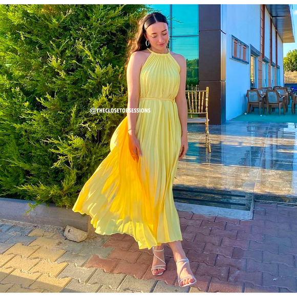 MANGO BLOGGER FAVE!!! Pleated Midi Dress NWT - Picture 4 of 16